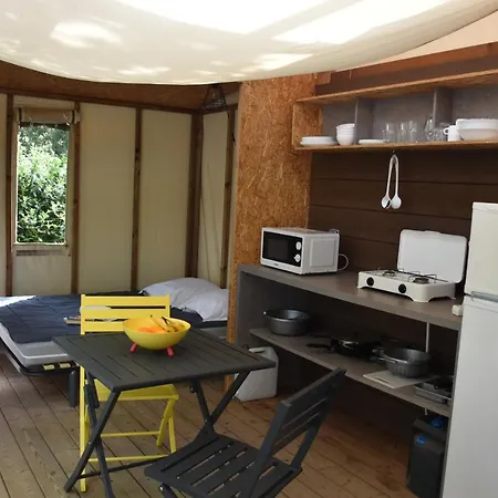 Campsite Ulvf U Libecciu ** Calvi (Corsica)