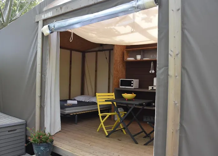 Ulvf U Libecciu ** 2* Calvi (Corsica)