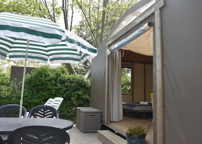 Camping Ulvf U Libecciu ** 2*